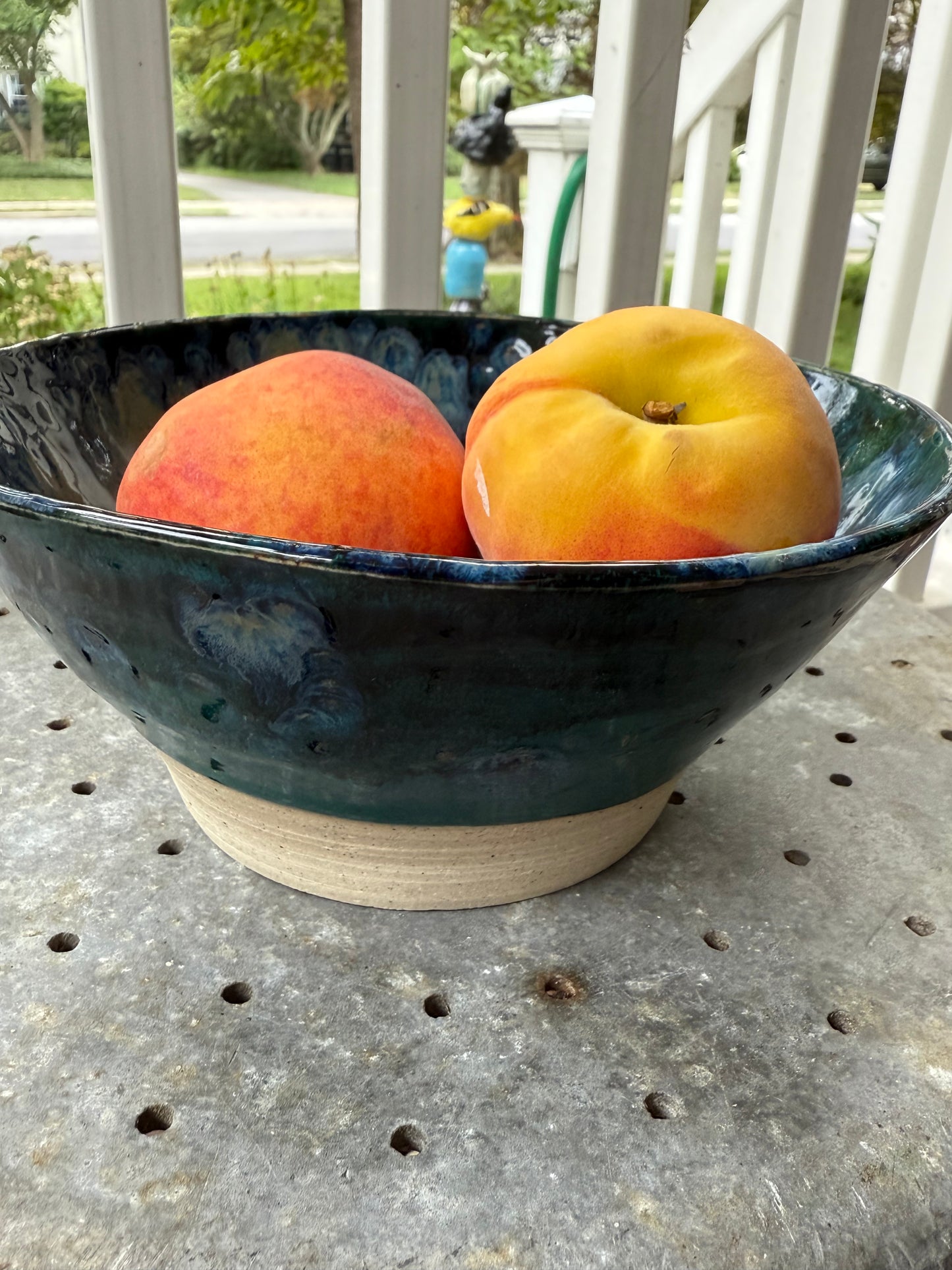 Side profile of stoneware serving bowl showing 3¼ inch depth